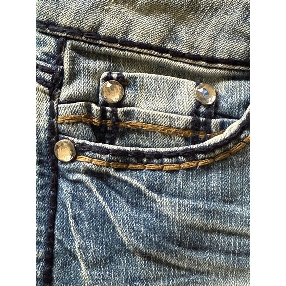 Almost Famous Junior Girls Distressed Blue Denim Jeans Rhinestone Pockets Size 5 - Picture 6 of 11